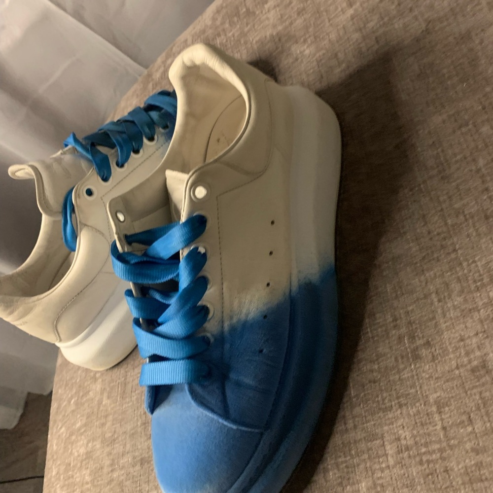 Authentic Alexander Mcqueen Spray Flocking Sneake… - image 1